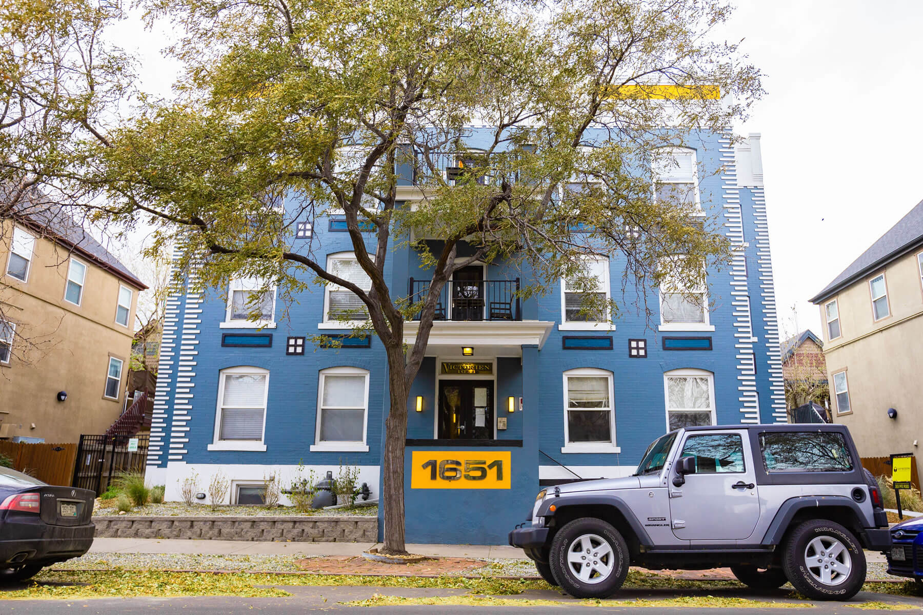 Just Sold: AQYRE REA Sells Central Denver 36-Unit MF for $6.7M